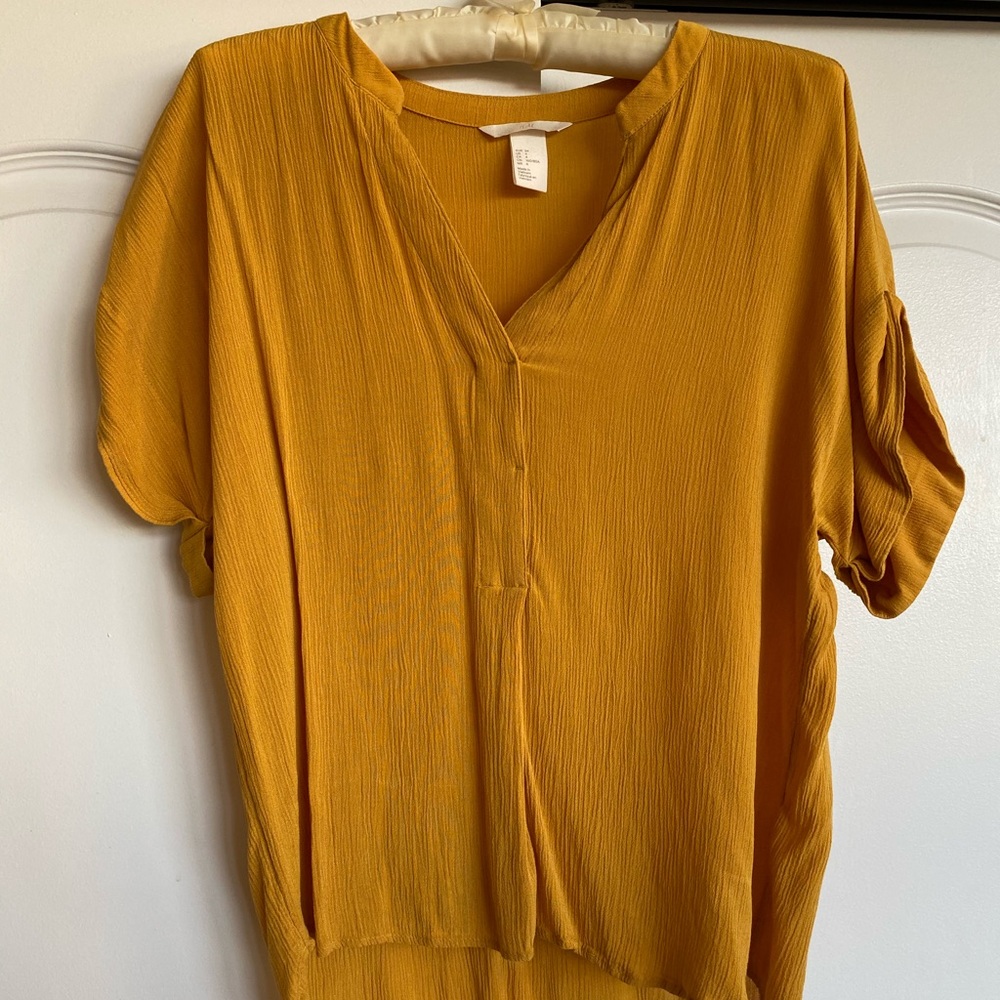 Never Worn Yellow H&M Top